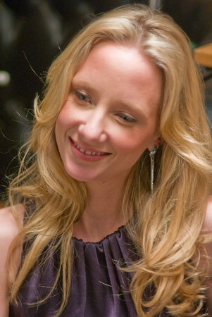 Anne Heche dans le rle d'Helen